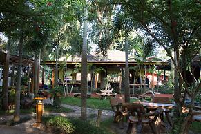 Baanplaidoi Resort