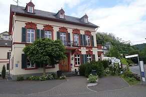 Romantik Hotel Villa Sayn