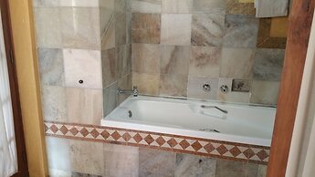 Woodmere Serviced Apartments