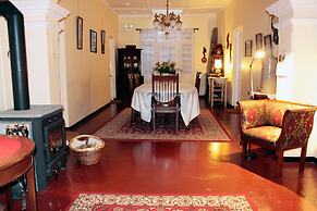 Senani Colonial Holiday Bungalow