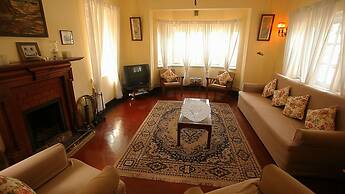 Senani Colonial Holiday Bungalow