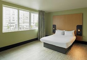 B&B HOTEL Paris Est Bobigny