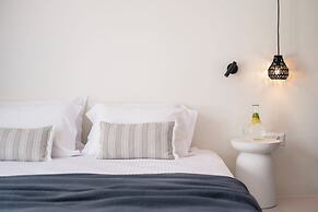 Quartano Suites by Heliessa