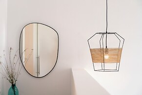 Quartano Suites by Heliessa