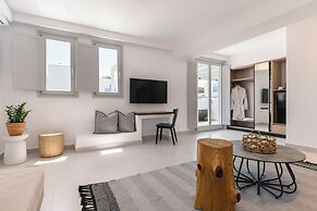 Quartano Suites by Heliessa