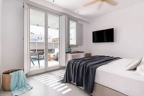 Quartano Suites by Heliessa