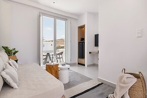 Quartano Suites by Heliessa