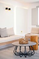 Quartano Suites by Heliessa