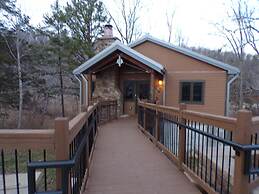 Echo Bluff State Park