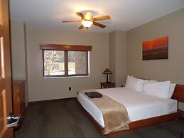 Echo Bluff State Park