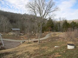 Echo Bluff State Park