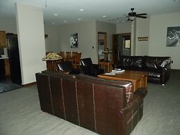 Echo Bluff State Park