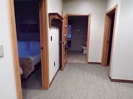 Echo Bluff State Park