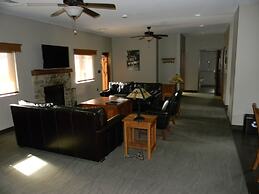 Echo Bluff State Park