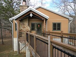 Echo Bluff State Park