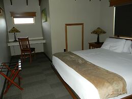 Echo Bluff State Park