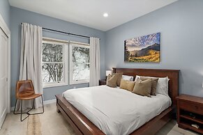 Durant Condominiums by Frias