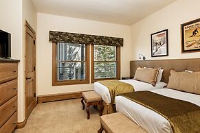 Durant Condominiums by Frias