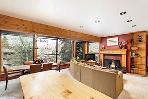 Durant Condominiums by Frias