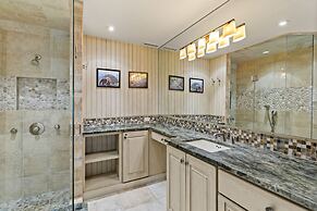 Durant Condominiums by Frias