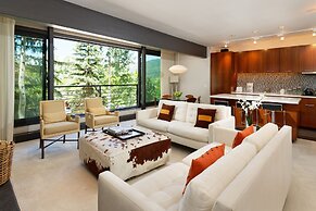 Durant Condominiums by Frias