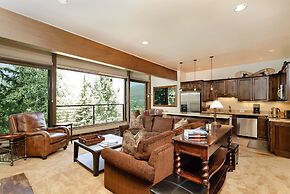 Durant Condominiums by Frias