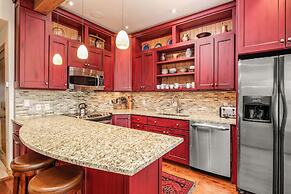 Durant Condominiums by Frias