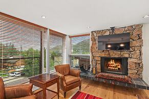 Durant Condominiums by Frias