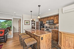 Durant Condominiums by Frias