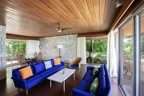 Frenchman's Cove Resort