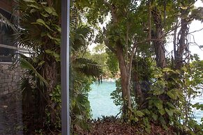 Frenchman's Cove Resort