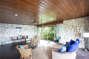 Frenchman's Cove Resort