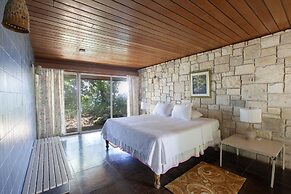 Frenchman's Cove Resort