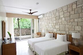 Frenchman's Cove Resort