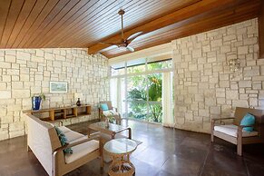 Frenchman's Cove Resort