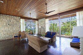 Frenchman's Cove Resort