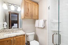 Fasching Haus Condominiums by Frias