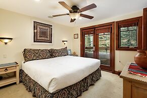 Fasching Haus Condominiums by Frias