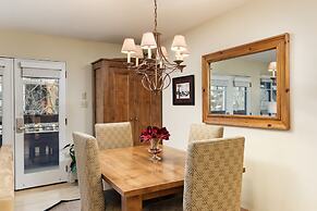 Fasching Haus Condominiums by Frias