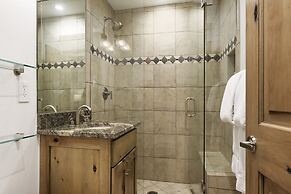 Fasching Haus Condominiums by Frias