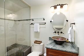 Fasching Haus Condominiums by Frias