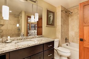 Fasching Haus Condominiums by Frias