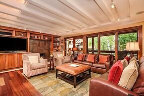 Fasching Haus Condominiums by Frias