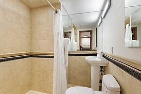 Fasching Haus Condominiums by Frias