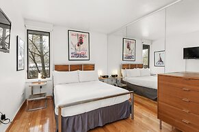 Fifth Avenue Condominiums by Frias