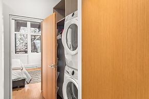 Fifth Avenue Condominiums by Frias