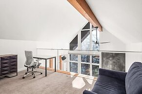 Fifth Avenue Condominiums by Frias