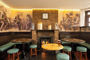 The Crown Hotel