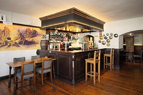 The Crown Hotel