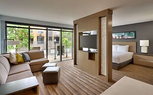 Hyatt House Portland/Downtown